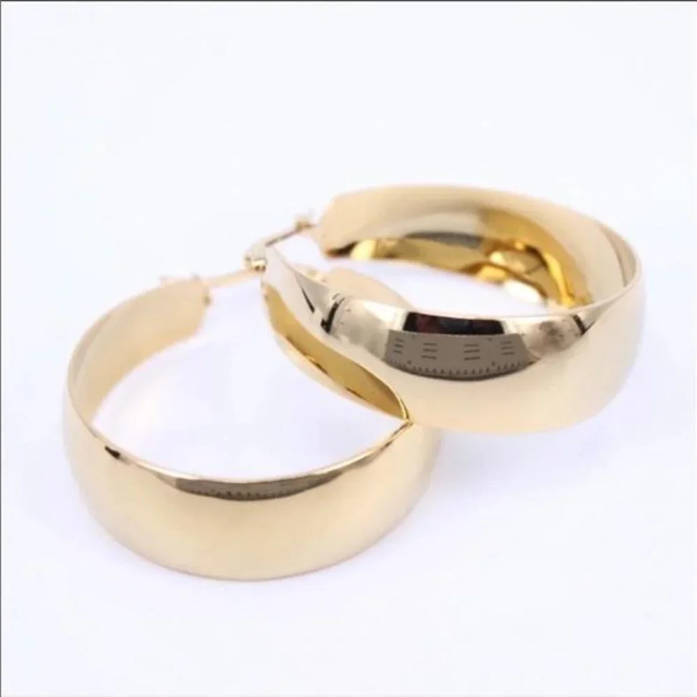 NEW 18K Yellow Gold 2” Round Chunky Hoop Earrings - Picture 2 of 5